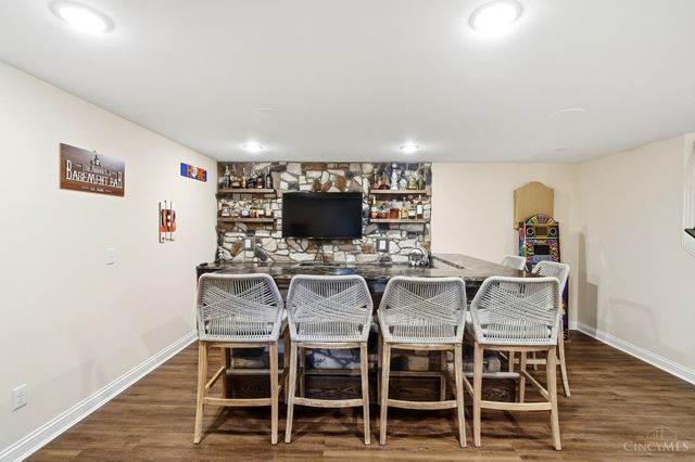 1571 Canterbury Court, Turtle Creek Twp, OH 45036