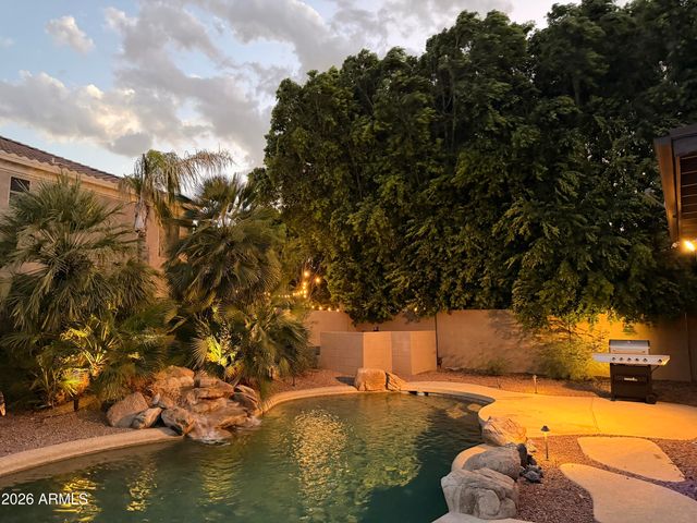 2483 E DETROIT Court, Chandler, AZ 85225