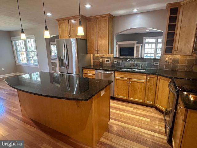 1007 AMELIA AVE., State College, PA 16801