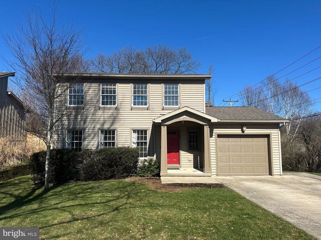 1007 AMELIA AVE., State College, PA 16801