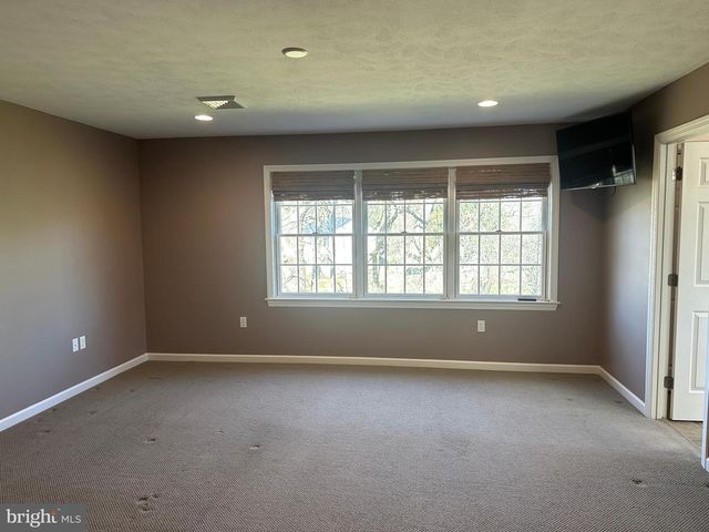 1007 AMELIA AVE., State College, PA 16801