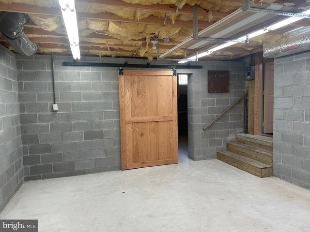 1007 AMELIA AVE., State College, PA 16801