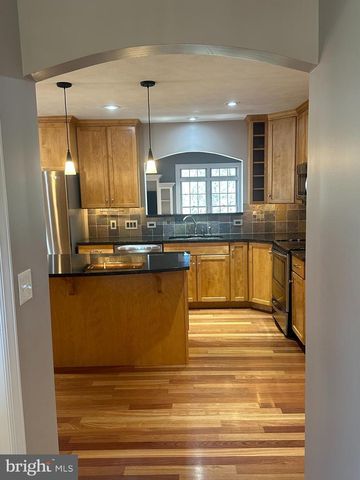 1007 AMELIA AVE., State College, PA 16801