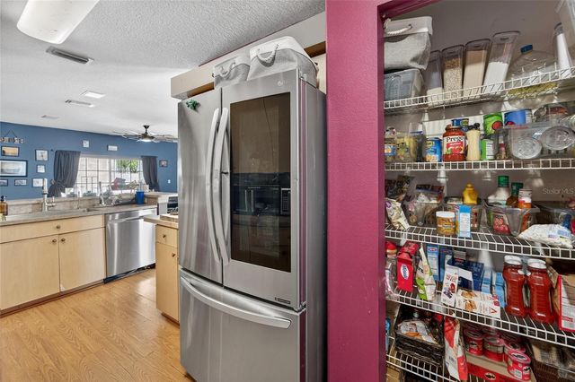 605 CYPRESS PARK AVENUE, Tarpon Springs, FL 34689