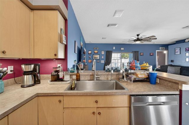 605 CYPRESS PARK AVENUE, Tarpon Springs, FL 34689