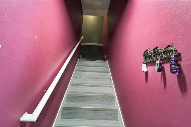 605 CYPRESS PARK AVENUE, Tarpon Springs, FL 34689