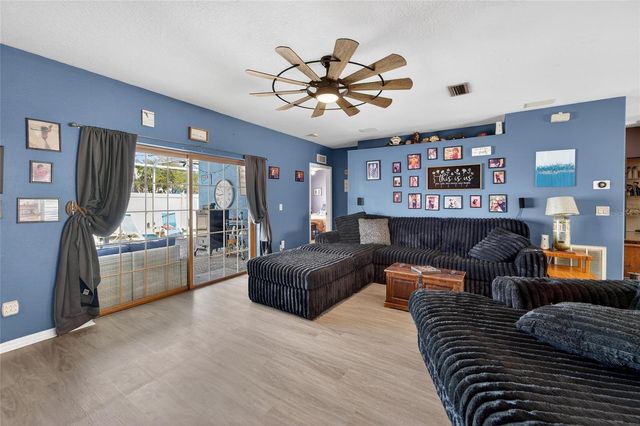 605 CYPRESS PARK AVENUE, Tarpon Springs, FL 34689