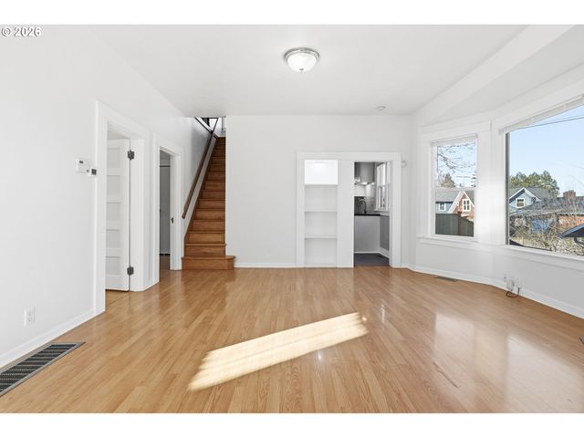 25 Se 76TH Ave, Portland, OR 97215