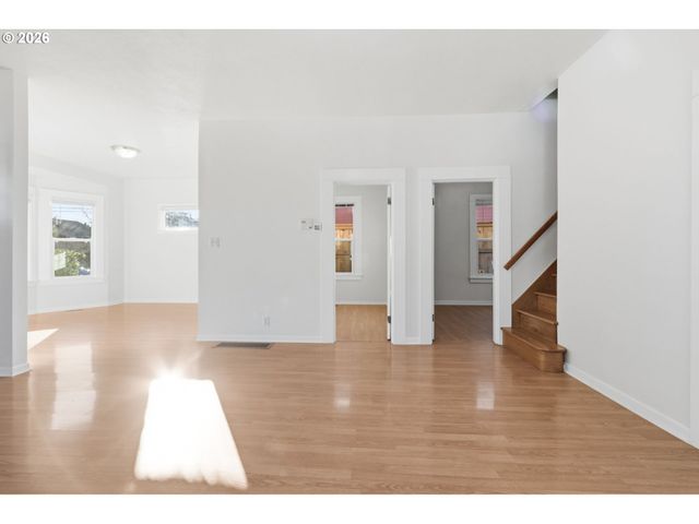 25 Se 76TH Ave, Portland, OR 97215