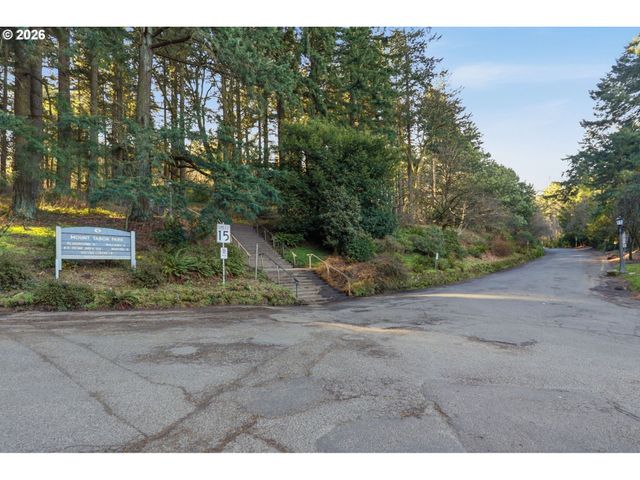 25 Se 76TH Ave, Portland, OR 97215