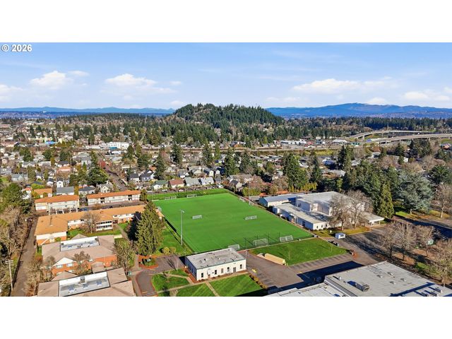 25 Se 76TH Ave, Portland, OR 97215