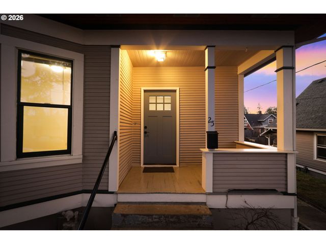 25 Se 76TH Ave, Portland, OR 97215