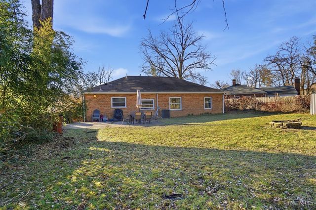 5301 Leon Ct, Green Twp, OH 45238