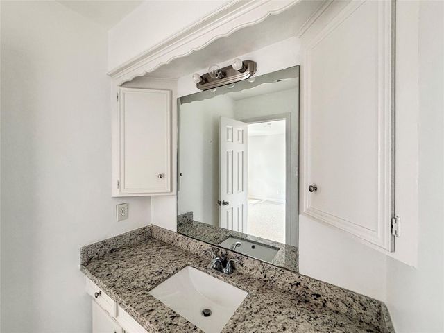 3310 Country Club Boulevard, Stafford, TX 77477