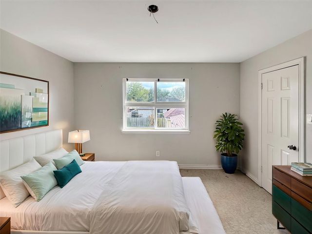 3310 Country Club Boulevard, Stafford, TX 77477