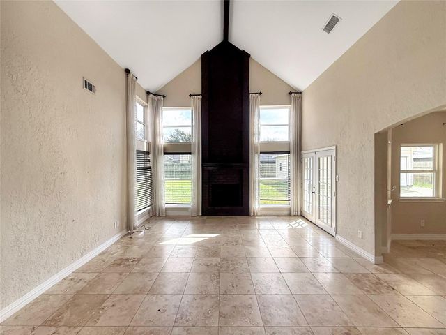 3310 Country Club Boulevard, Stafford, TX 77477