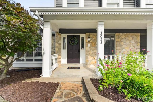 13023 Walnutway Manor, St Louis, MO 63146