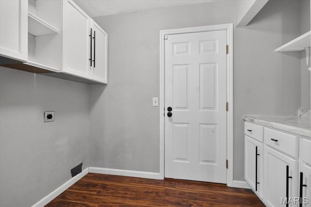 13023 Walnutway Manor, St Louis, MO 63146