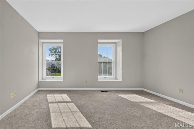 13023 Walnutway Manor, St Louis, MO 63146