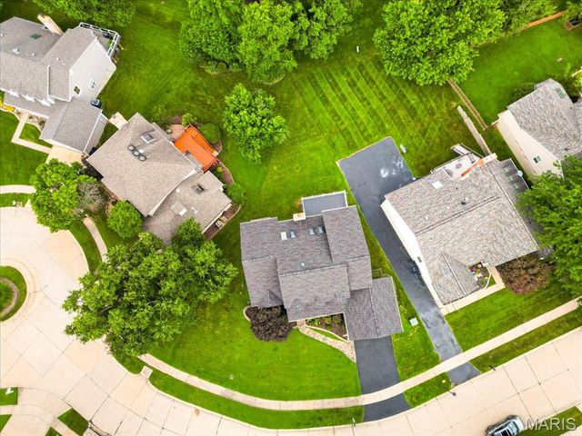13023 Walnutway Manor, St Louis, MO 63146