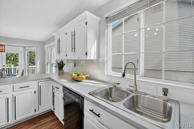 13023 Walnutway Manor, St Louis, MO 63146