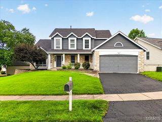 13023 Walnutway Manor, St Louis, MO 63146
