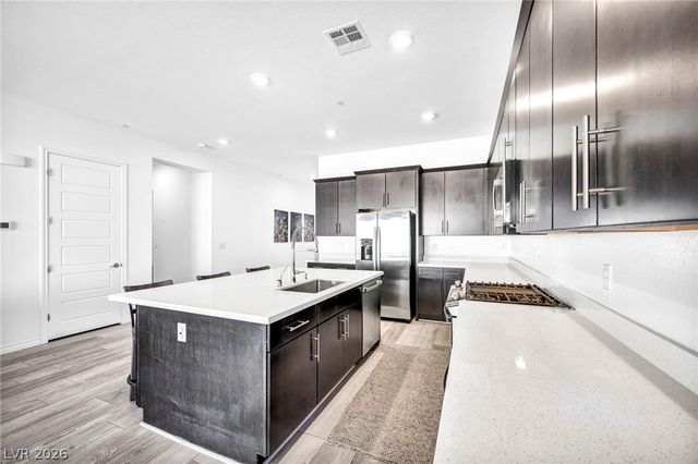 64 Reverie Heights Avenue, Henderson, NV 89011
