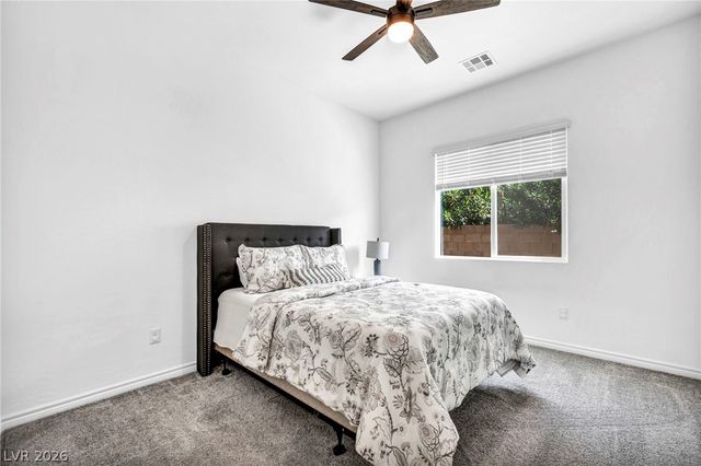 64 Reverie Heights Avenue, Henderson, NV 89011