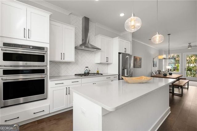 1712 Edgehill Manor Street NE, Atlanta, GA 30317