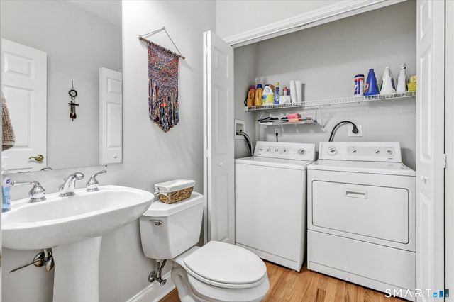69 Jasmine Circle 69, Milford, CT 06461