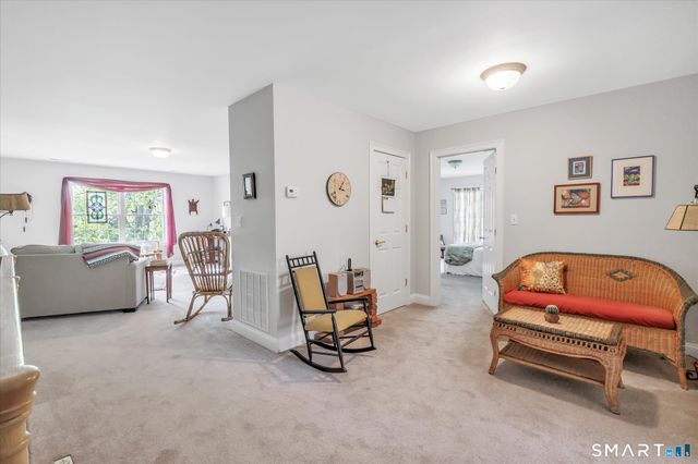 69 Jasmine Circle 69, Milford, CT 06461