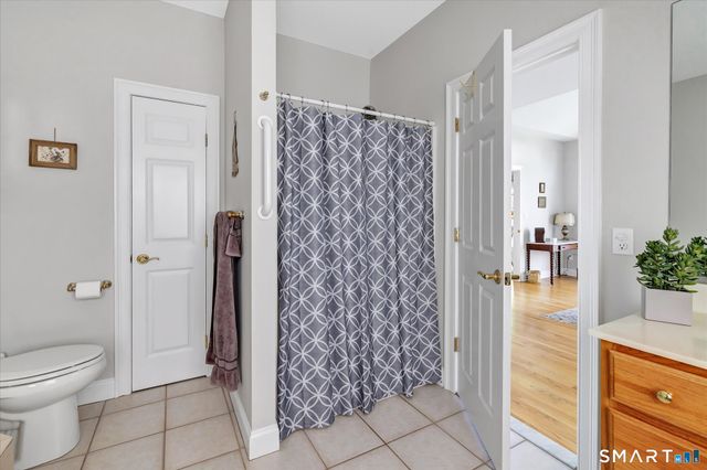 69 Jasmine Circle 69, Milford, CT 06461