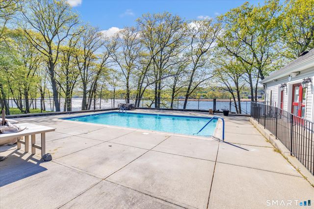 69 Jasmine Circle 69, Milford, CT 06461