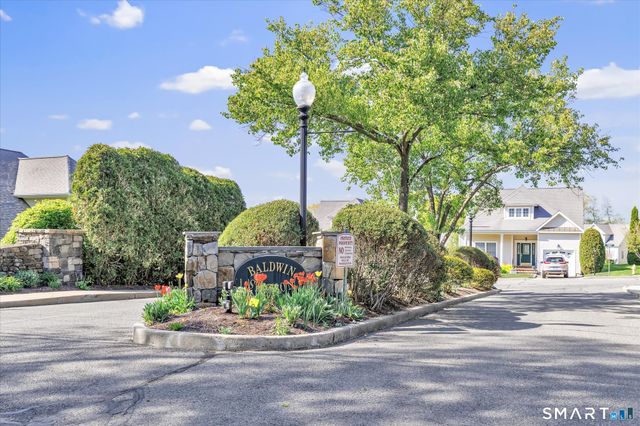 69 Jasmine Circle 69, Milford, CT 06461
