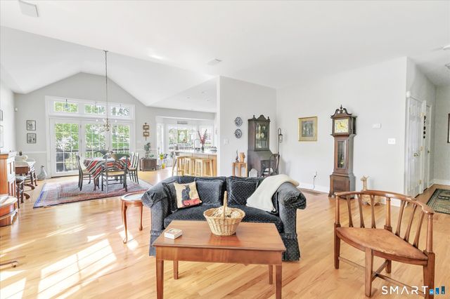 69 Jasmine Circle 69, Milford, CT 06461