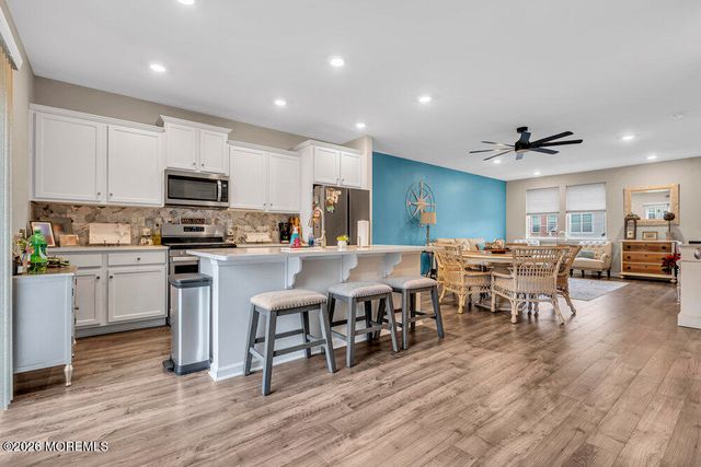 5 Farrah Drive, Manahawkin, NJ 08050