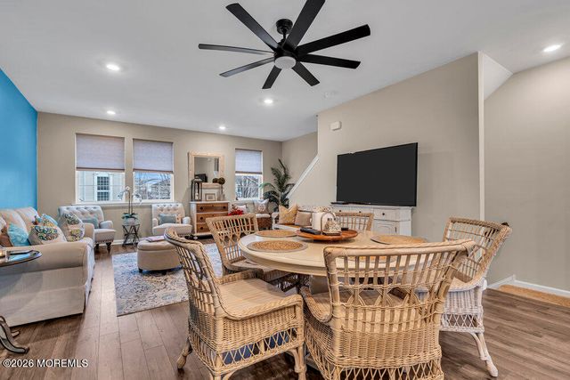 5 Farrah Drive, Manahawkin, NJ 08050