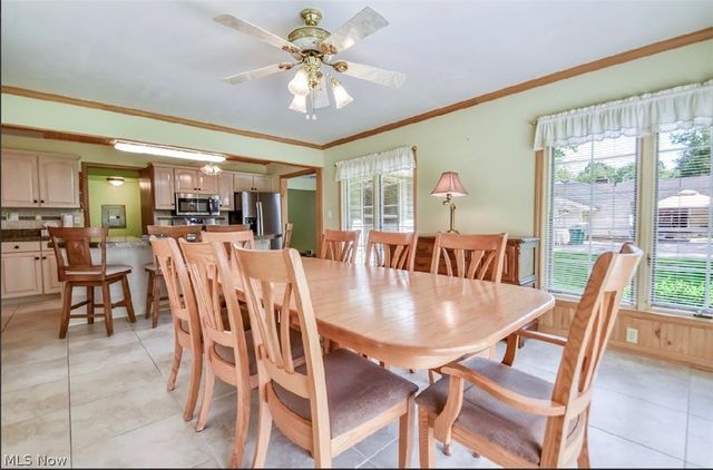 6680 Glenella Drive, Seven Hills, OH 44131