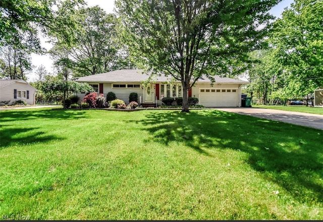6680 Glenella Drive, Seven Hills, OH 44131