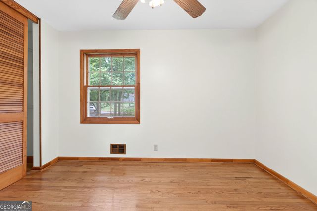 442 Stonewood Drive, Stone Mountain, GA 30087