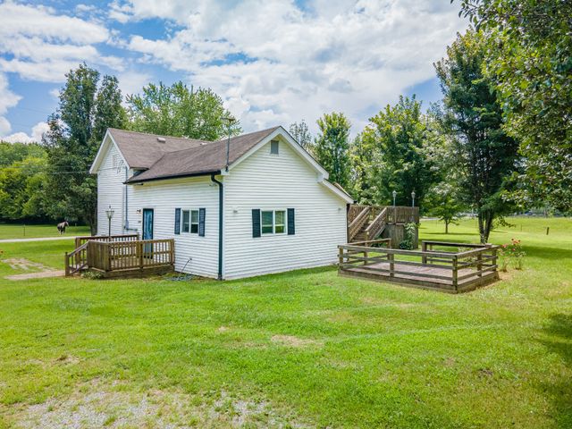 1625 Fishing Ford Rd, Belfast, TN 37019