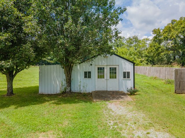 1625 Fishing Ford Rd, Belfast, TN 37019