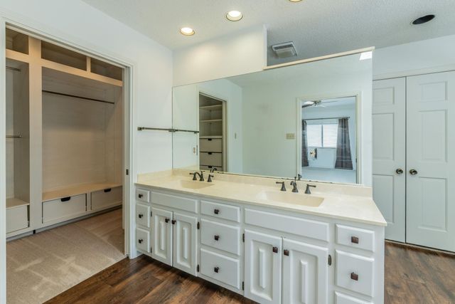 113 Indian Bend DR, Lakeway, TX 78734