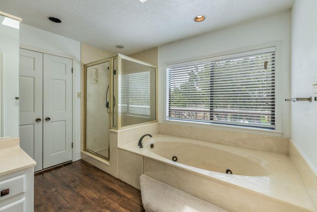 113 Indian Bend DR, Lakeway, TX 78734