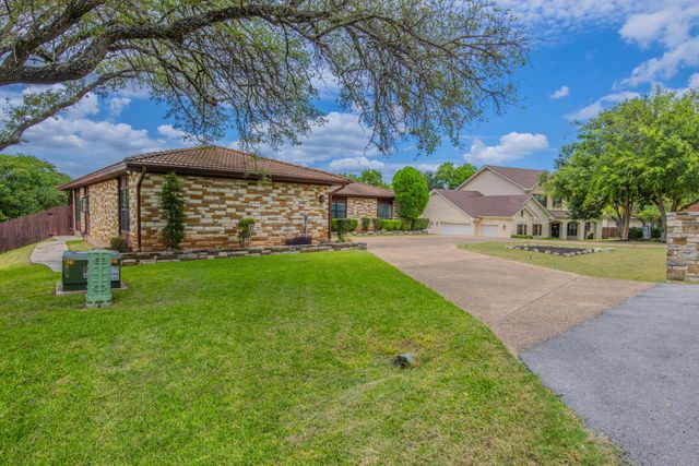 113 Indian Bend DR, Lakeway, TX 78734