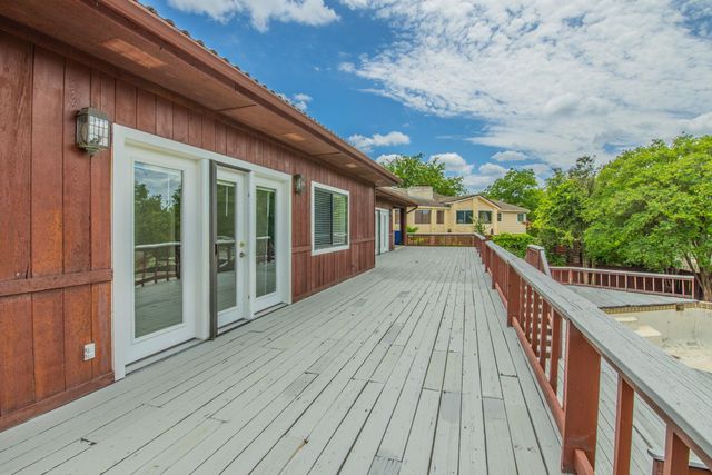 113 Indian Bend DR, Lakeway, TX 78734