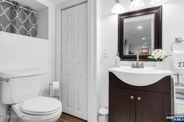 247 Post Avenue, Lyndhurst, NJ 07071