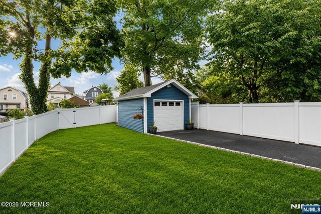 247 Post Avenue, Lyndhurst, NJ 07071