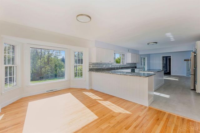 8608 Goldfinch Way, West Chester, OH 45069