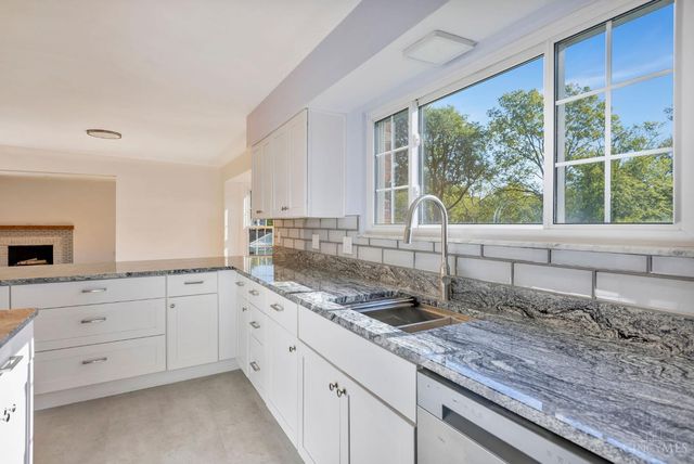 8608 Goldfinch Way, West Chester, OH 45069